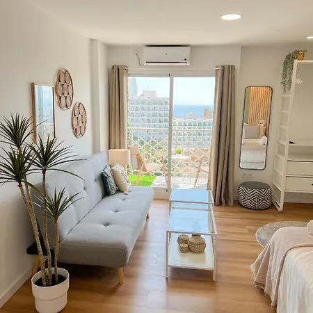 Cozy With Sea Views Lägenhet Benalmádena