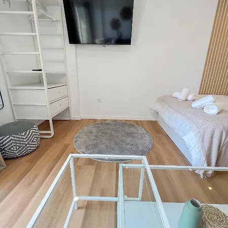 Cozy With Sea Views Apartament